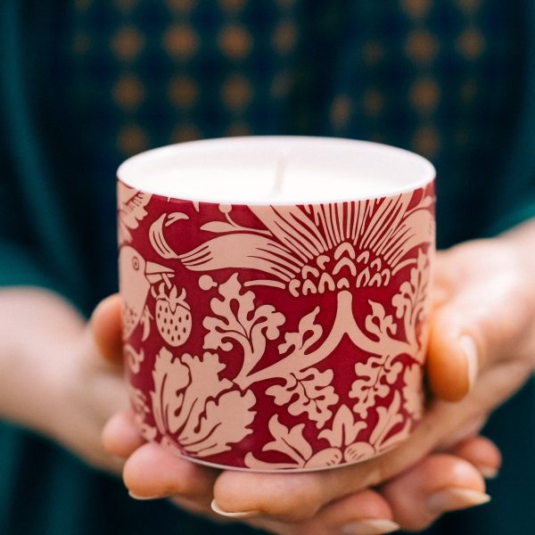 William Morris Ceramic Candle – Red